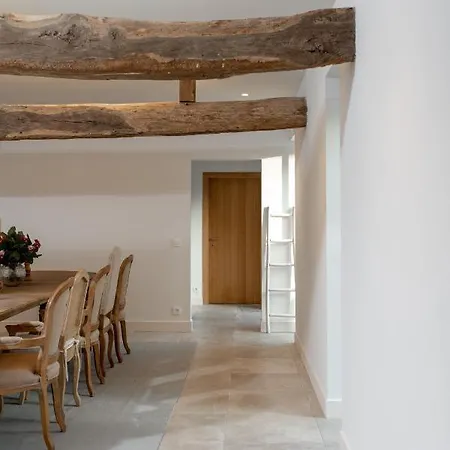Winning De Zwaen Bed and Breakfast Άσσελτ